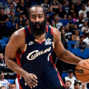 九游娱乐app-哈登30+6+8加盟新高！骑士难阻魔术5连胜 贝恩35+6+6米切尔25分